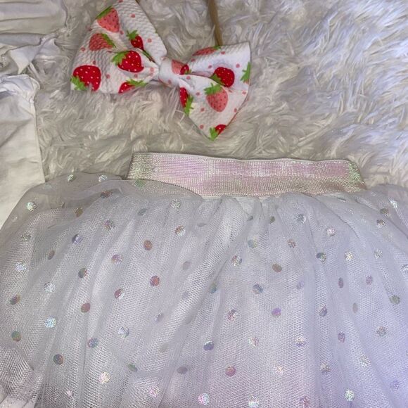 Strawberry-Themed Kids Accessory Set - Picture 3 of 5